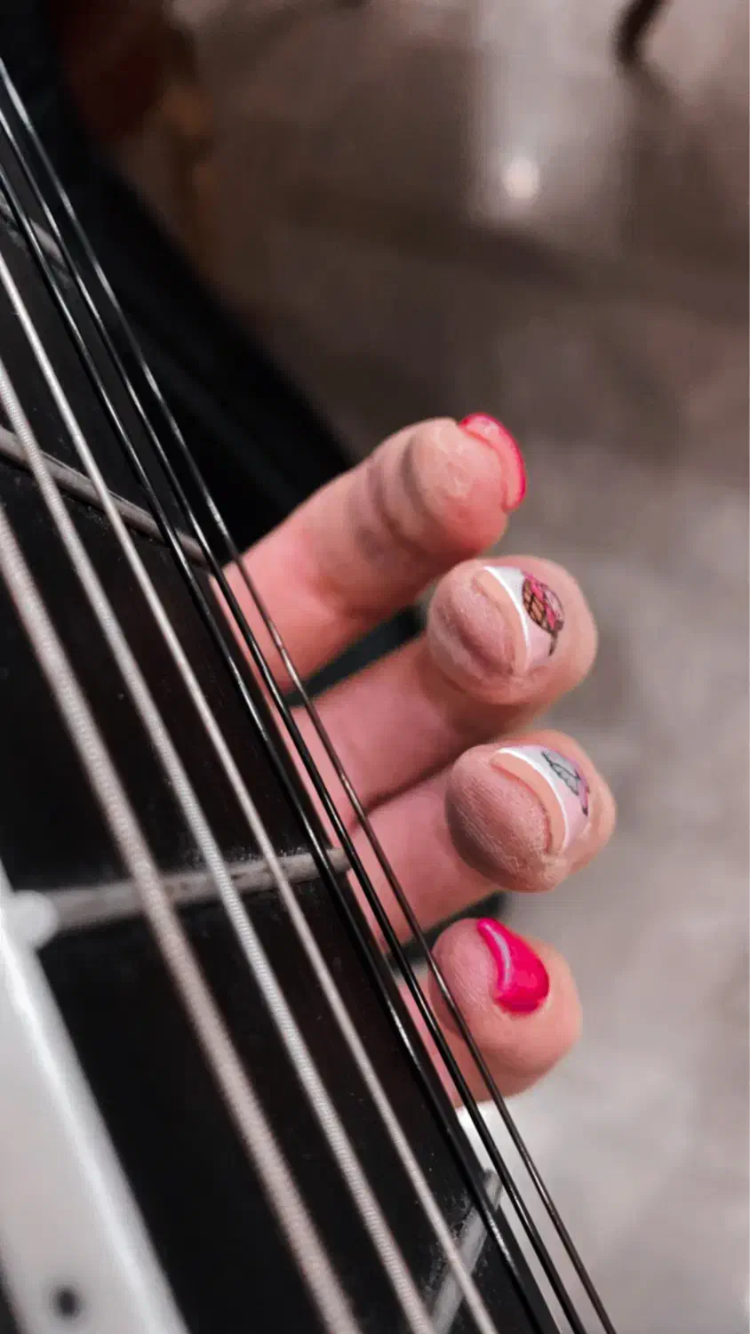 آموزش گیتار/کلاس گیتار/استاد گیتار/گیتار|خدمات آموزشی|سلمان‌شهر, |دیوار