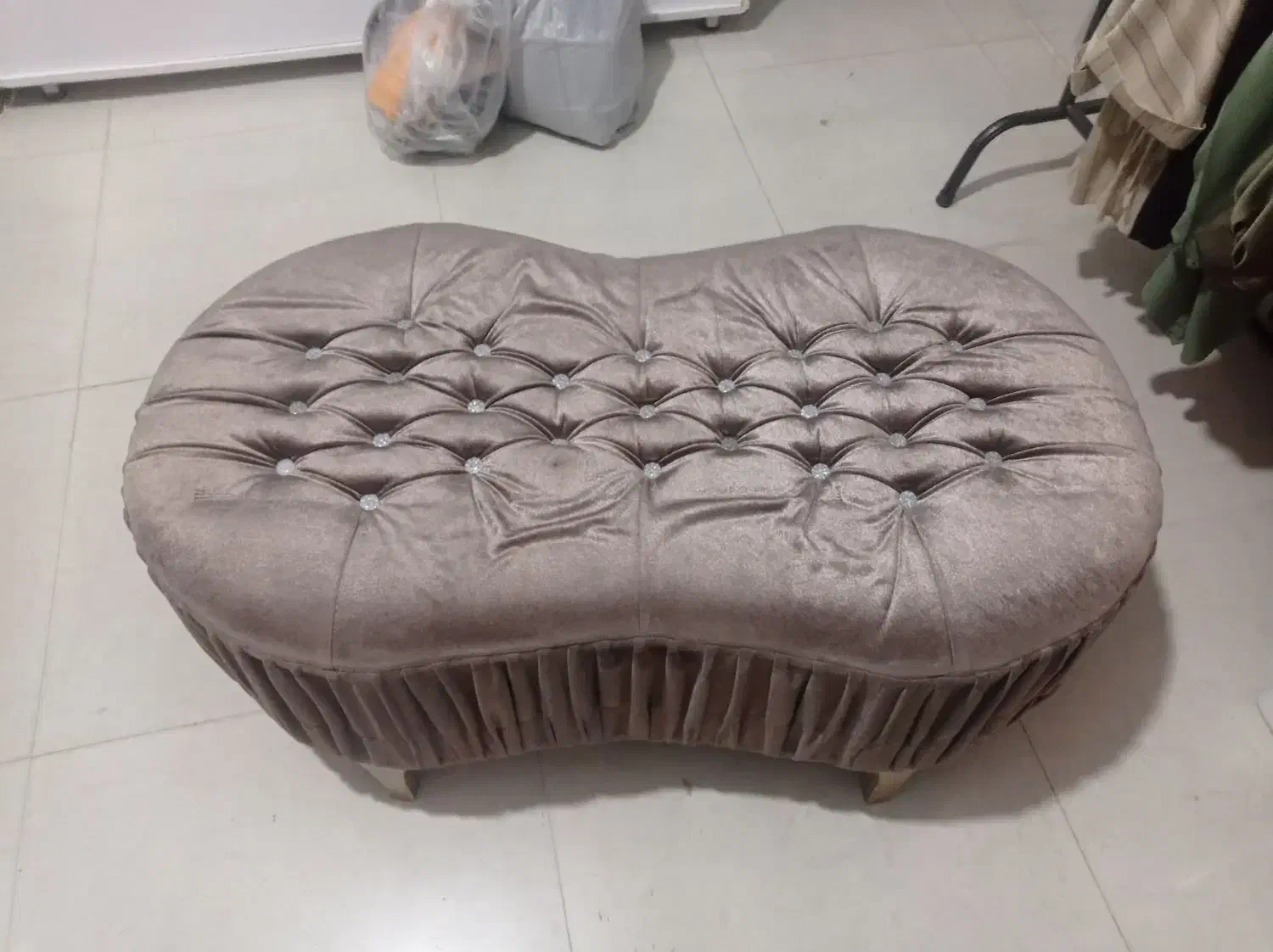 جلو مبلی نو جنس خوب  قیمت مناسب|مبلمان خانگی و میز عسلی|قوچان, |دیوار