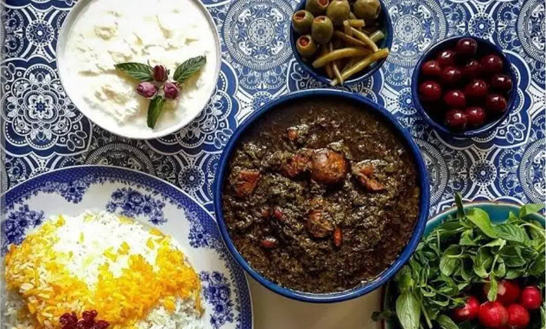 ۲ نفر کارگر ساده برای رستوران|استخدام خدمات فروشگاه و رستوران|خوی, |دیوار