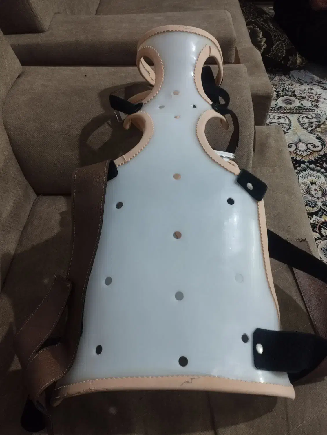 کمربند طبی|کیف، کفش، کمربند|شیراز, قلعه نو|دیوار