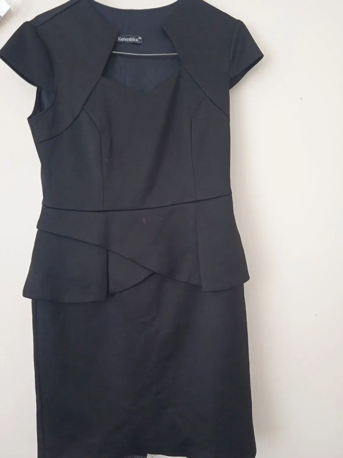 لباس زنانه در حد نو|لباس|گلبهار, شهر جدید گلبهار|دیوار