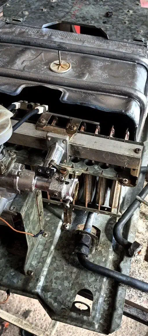 تعمیرات تخصصی آبگرمکن بصورت سیار|خدمات پیشه و مهارت|دهلران, |دیوار