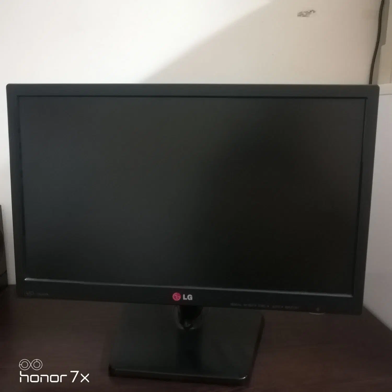 مانیتور ال جی 19 اینچ|قطعات و لوازم جانبی رایانه|زنجان, |دیوار