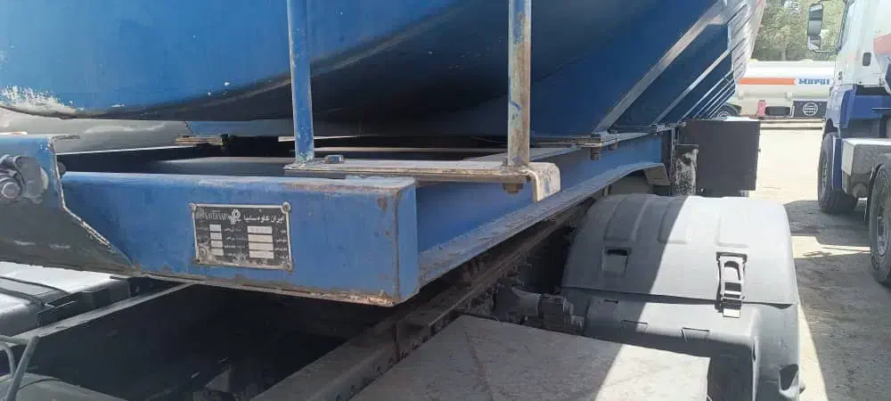 دو دستگاه تانکر سه محور ایران کاوه|قطعات یدکی و لوازم جانبی|کاشان, مشکات|دیوار