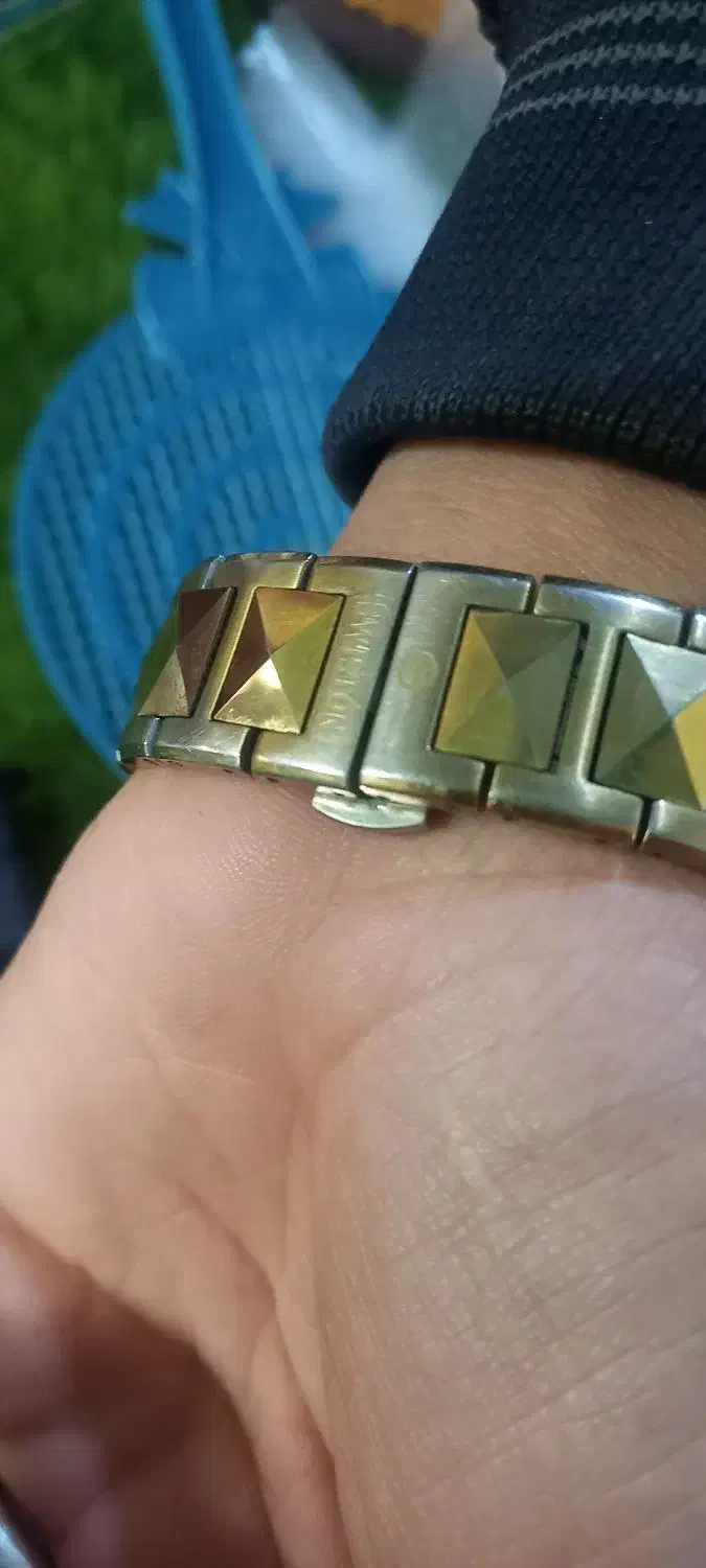 ساعت خاص|ساعت|بم, |دیوار