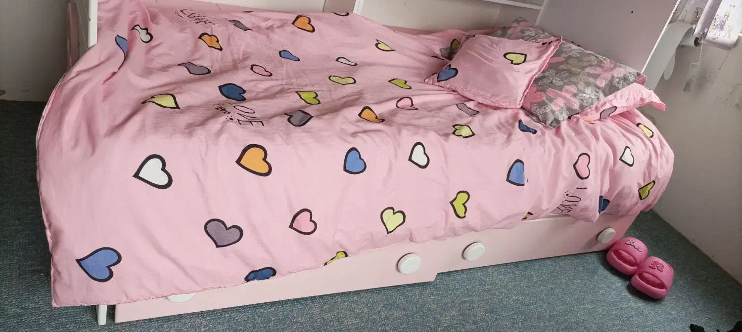 تخت دخترانه تمییز|تخت و سرویس خواب|رویان, |دیوار