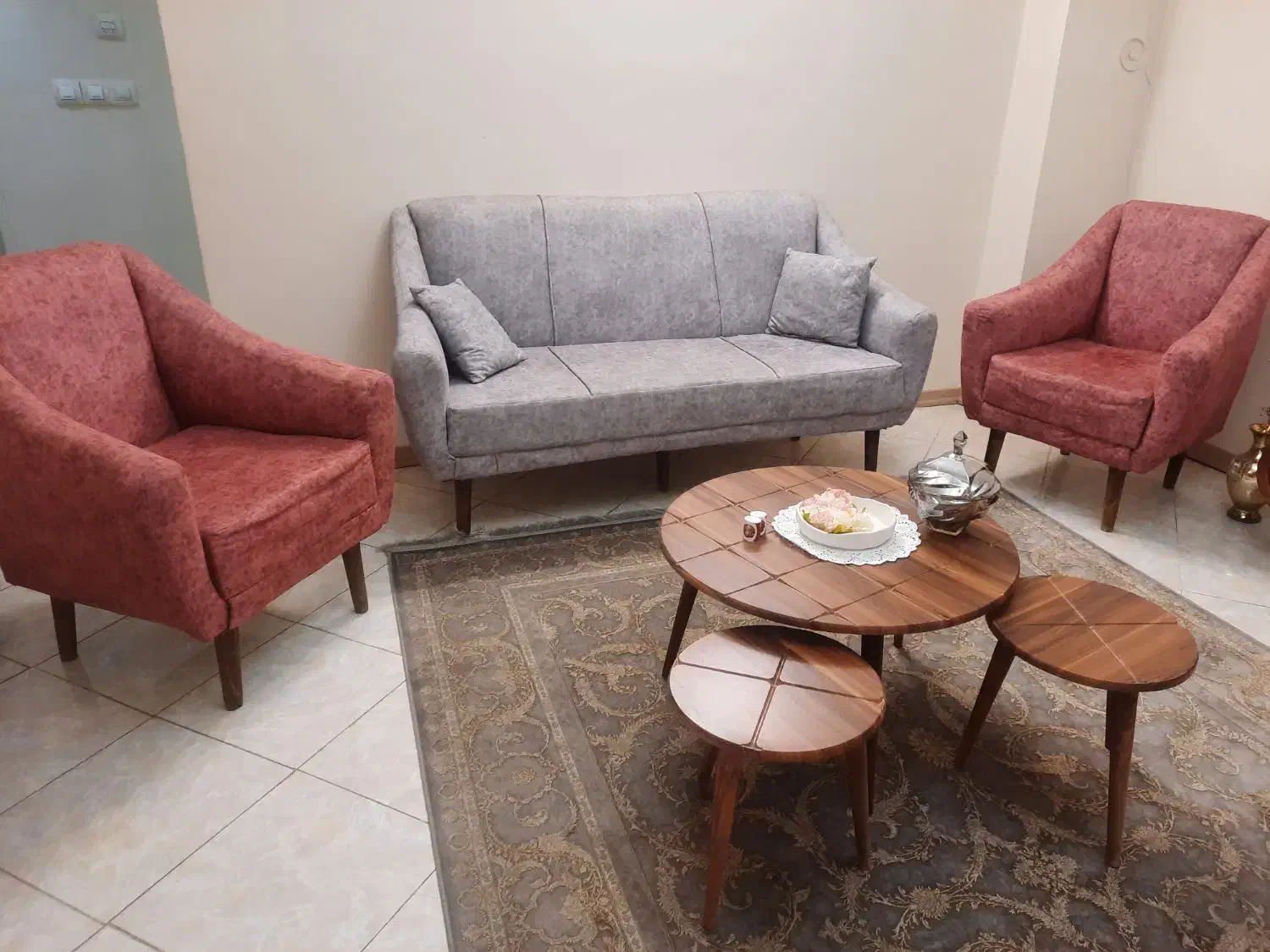 مبلمان ۵ نفره|مبلمان خانگی و میز عسلی|تهران, فرزانه|دیوار