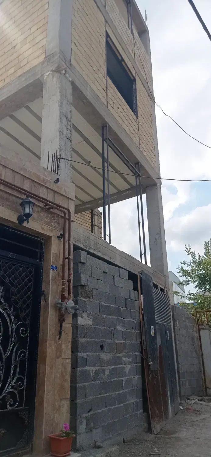 واحد110متر ۲خواب پارکینگ،اسانسور،۲بر،خوش نقشه،ولکس|فروش آپارتمان|رشت, عینک|دیوار