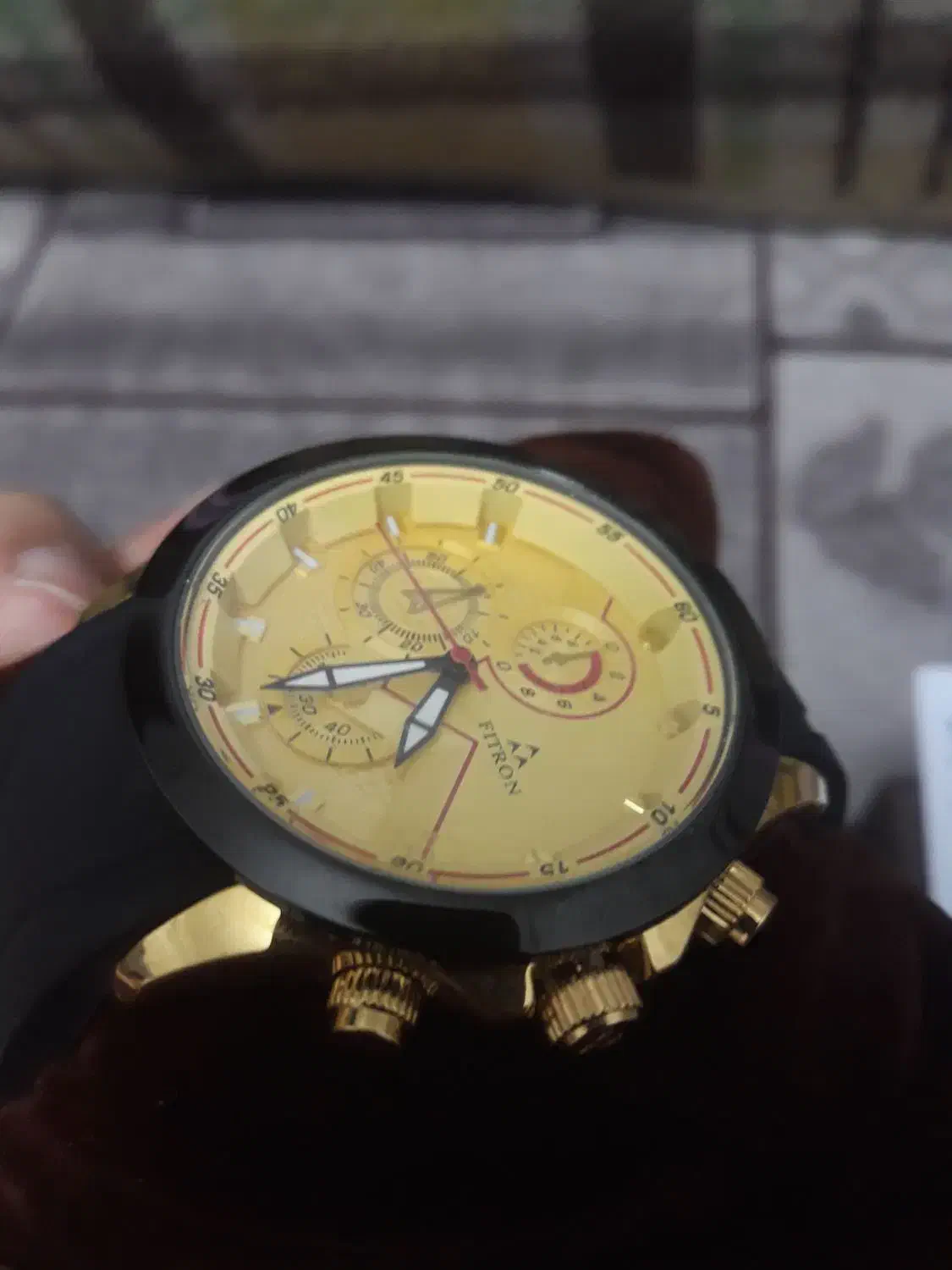 ساعت|ساعت|شیراز, دشت چنار|دیوار