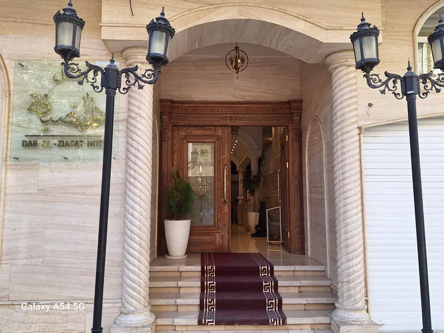 هتل یک ستاره دارالضیافه|اجارهٔ کوتاه‌مدت آپارتمان و سوئیت|مشهد, کوشش|دیوار