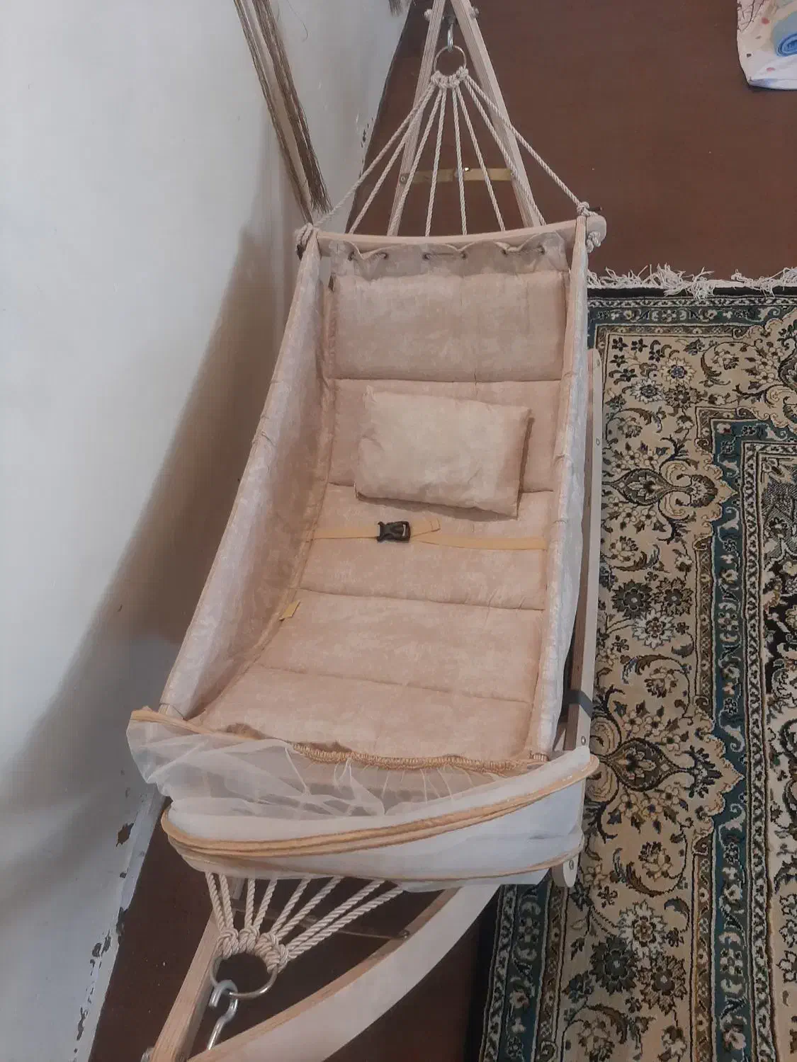 گهواره|تخت و صندلی بچه|سراوان, |دیوار