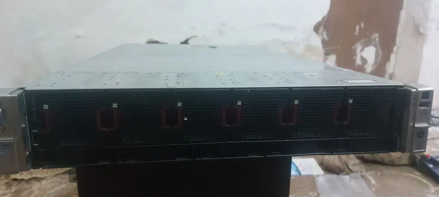 سرور 560 gen8|مودم و تجهیزات شبکه|فلاورجان, |دیوار