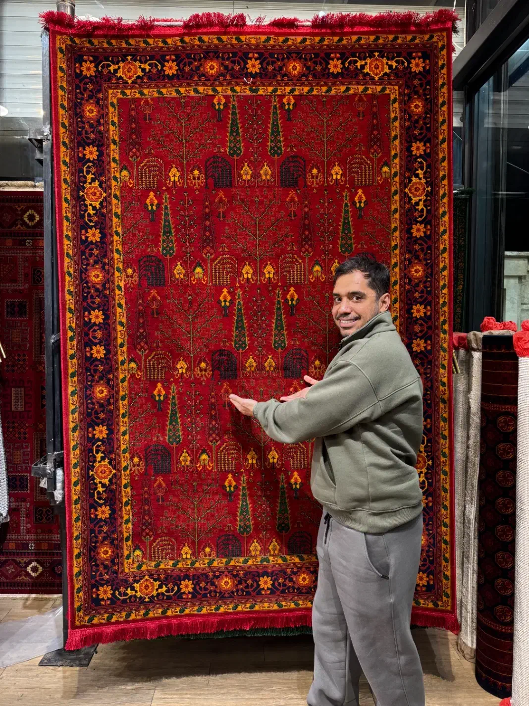 تنوع بالا فرش ۷۰۰ شانه فرش صفابخش|فرش|تهران, شمس‌آباد|دیوار