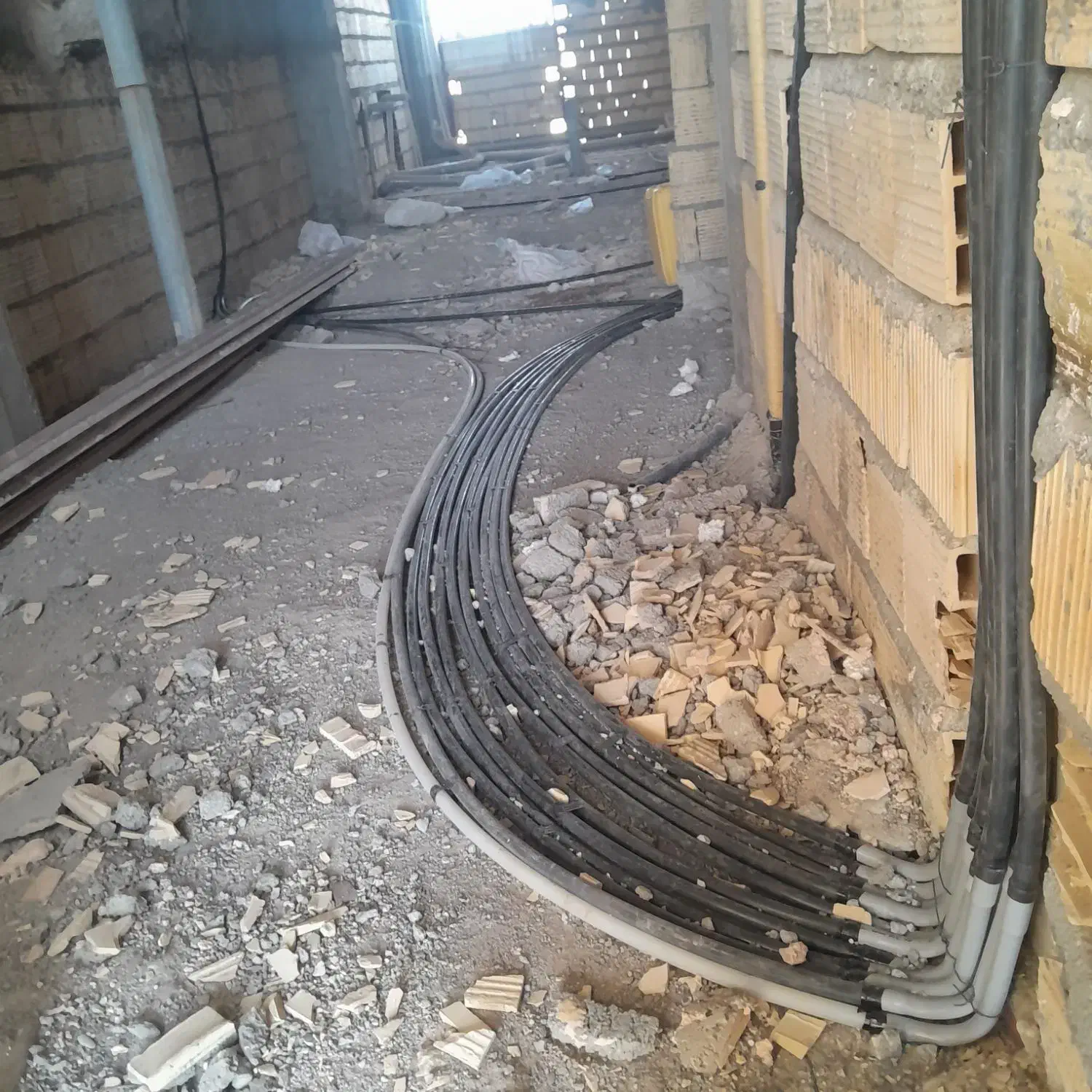 برقکار|خدمات پیشه و مهارت|چابهار, |دیوار