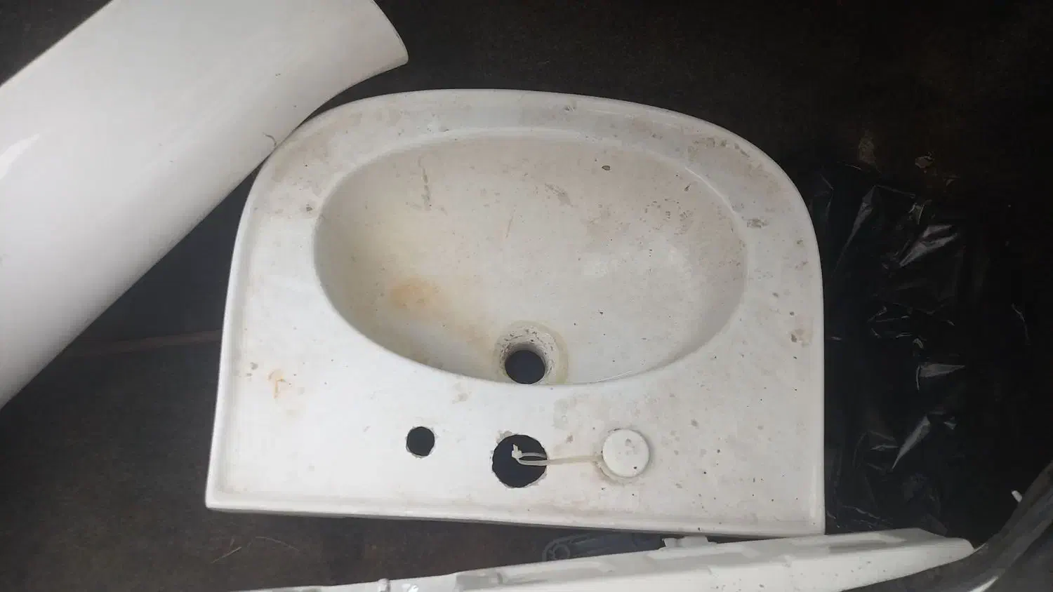 روشویی نو|لوازم سرویس بهداشتی|رشت, آب و برق|دیوار