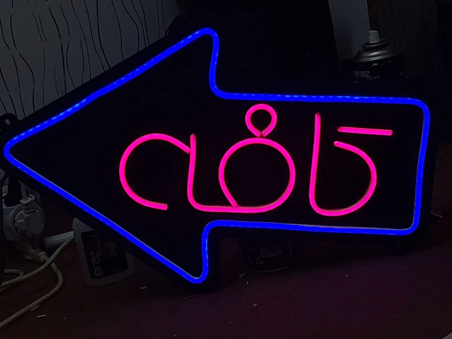 تابلو  نئون|ریسه و چراغ تزئینی|اسلام‌شهر, صادقیه|دیوار