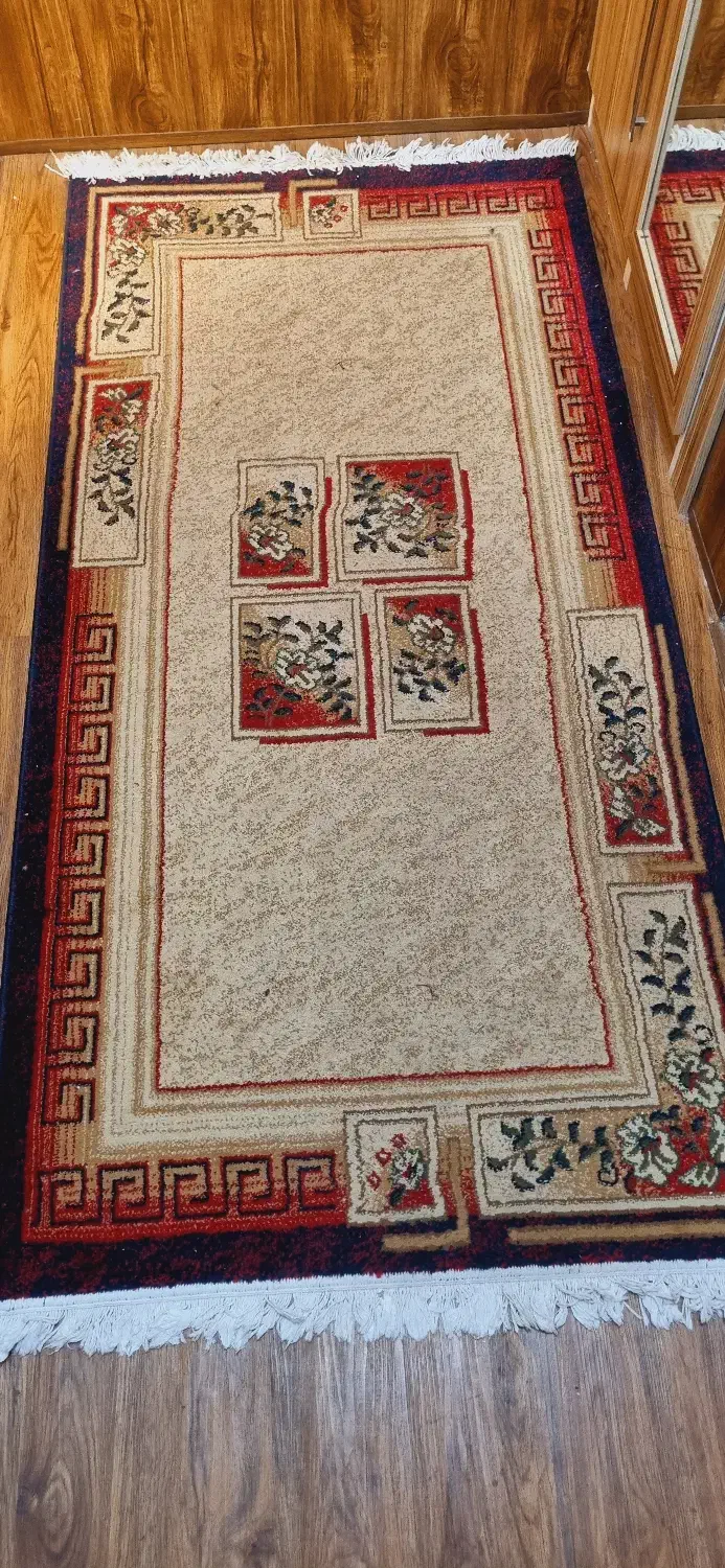 قالیچه و کناره فرش|فرش|شیراز, تاچارا|دیوار