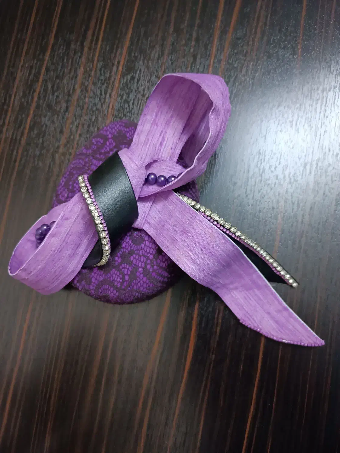 کلاه مزونی|لباس|تهران, آهنگ|دیوار