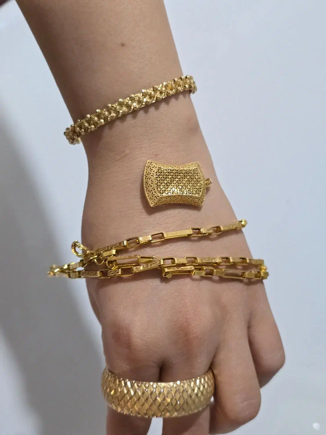 طلا|جواهرات|فولادشهر, فولادشهر|دیوار