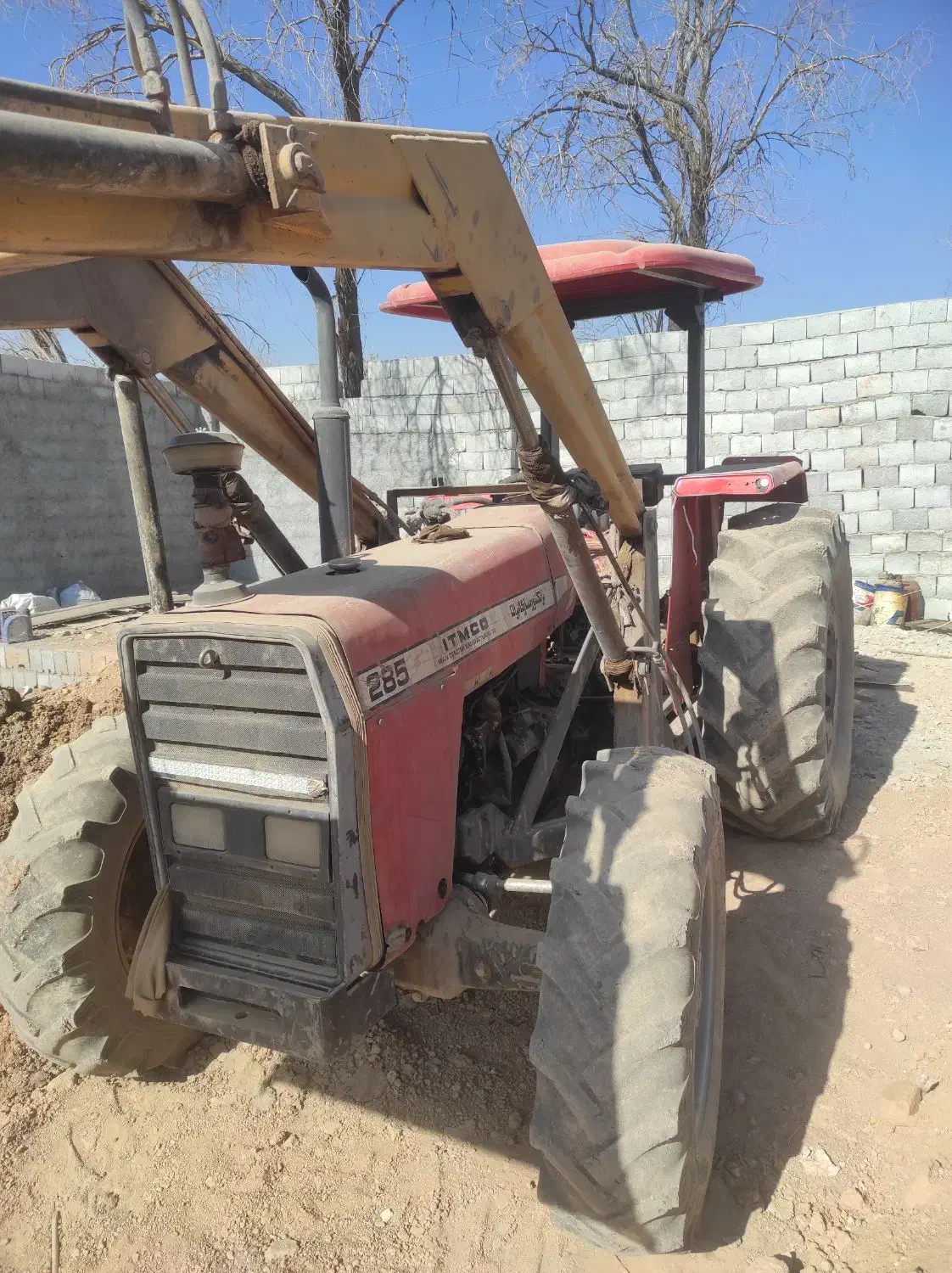 تراکتور بیلی مدل ۸۴|خودرو سنگین|فولادشهر, فولادشهر|دیوار