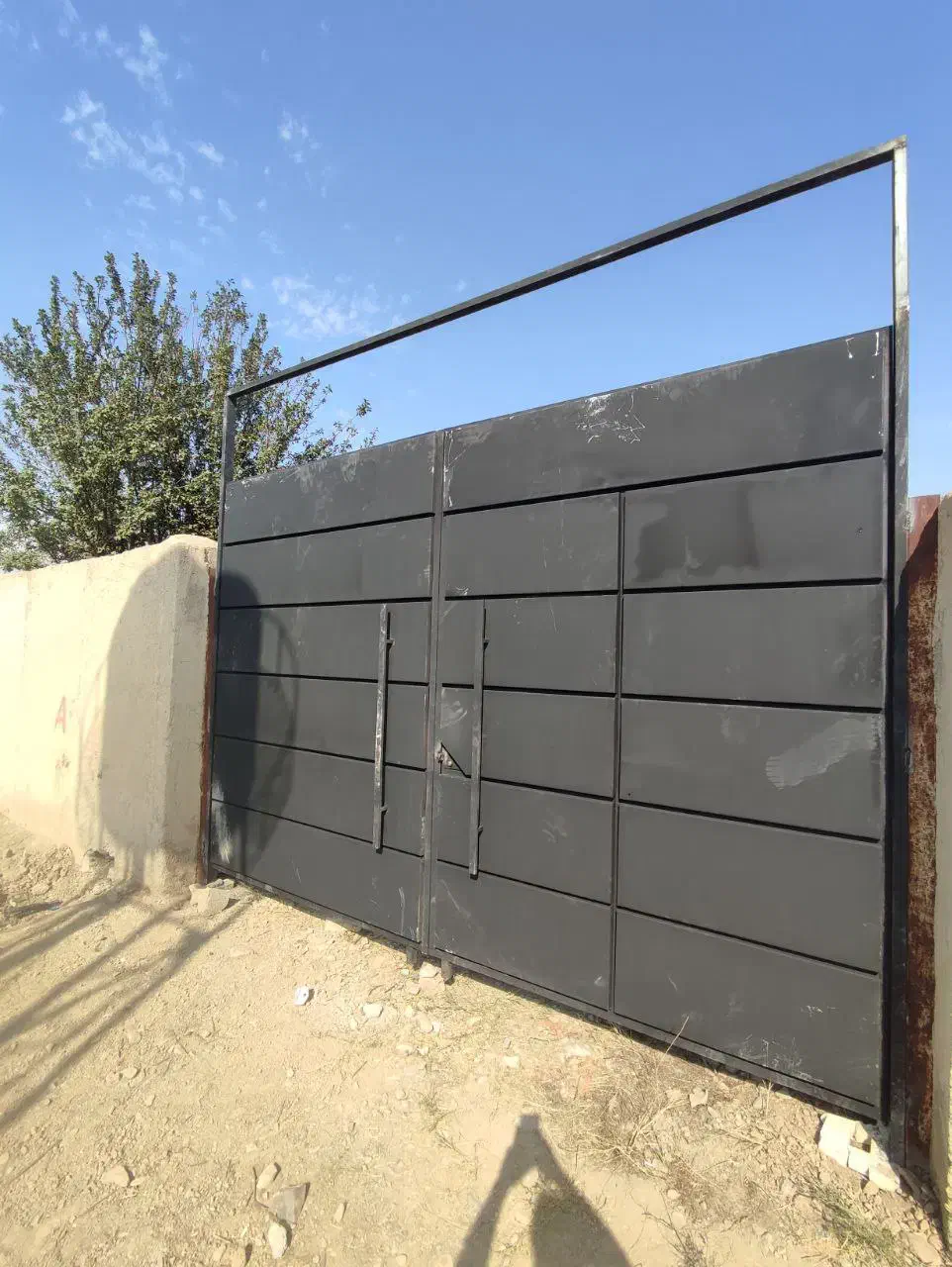 به یک اهنگر ماهر نیازمندیم|استخدام معماری، عمران و ساختمانی|هشتگرد, کوی یاران|دیوار