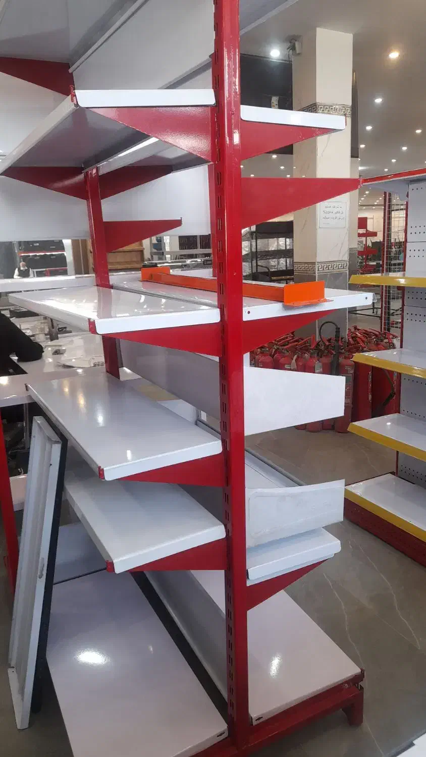 قفسه فروشگاهی آسان نصب بسیار تمیز در حد نو|فروشگاه و مغازه|ساری, |دیوار