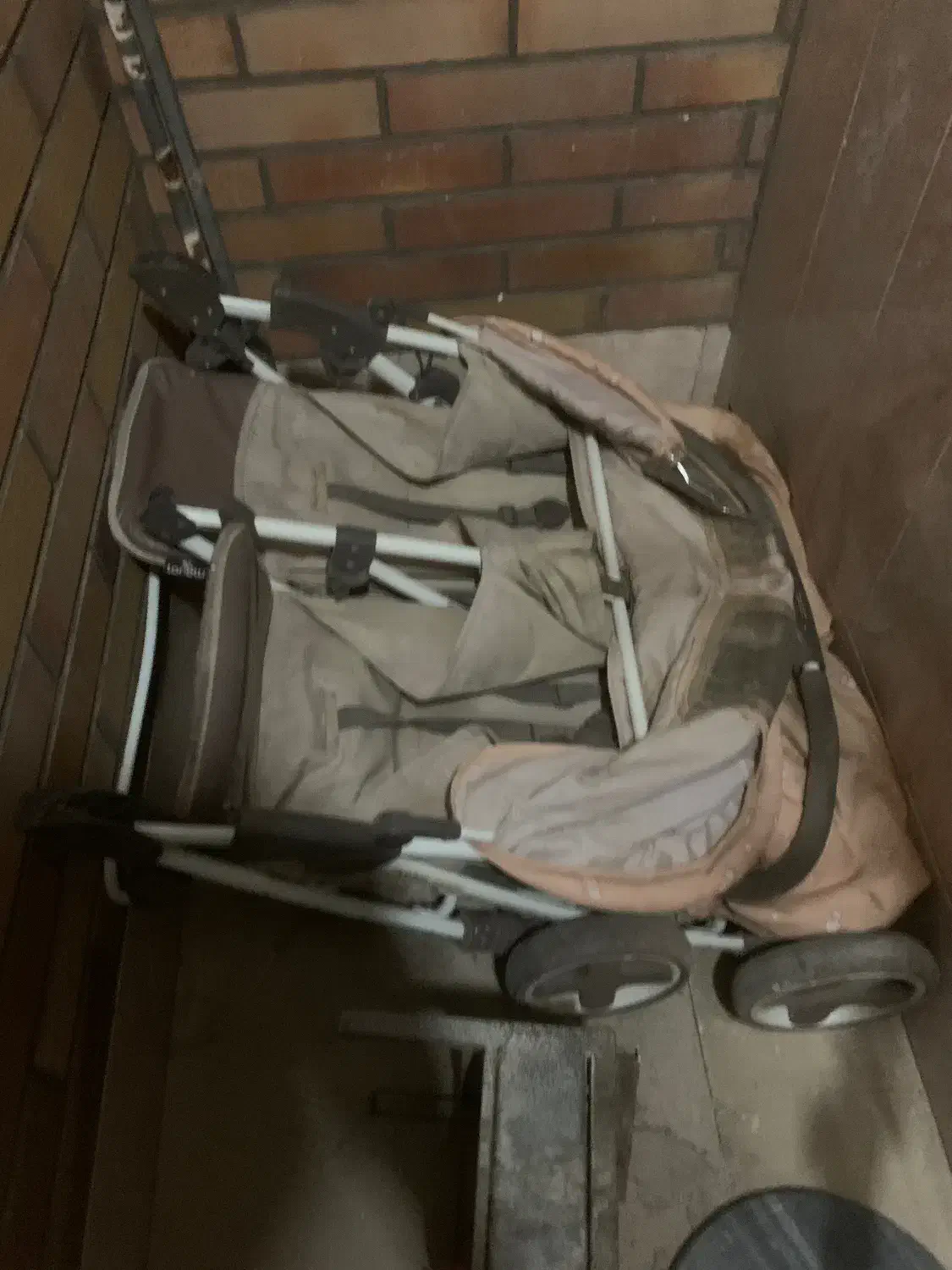 کالسکه دوقلو|کالسکه و لوازم جانبی|قم, سراجه (۱۵ خرداد)|دیوار