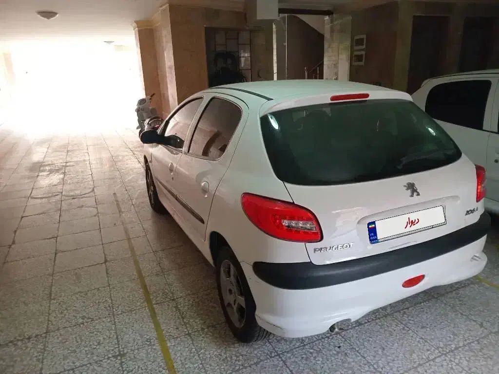 پژو 206 تیپ ۶، مدل ۱۳۹۰|خودرو سواری و وانت|اصفهان, ملک‌شهر|دیوار