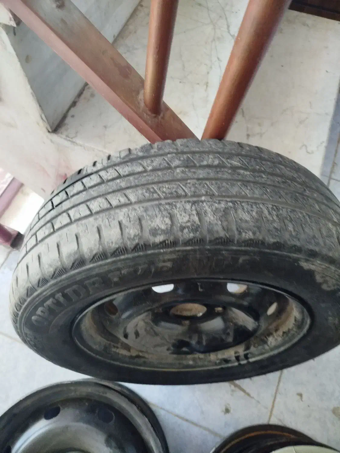 رینگ فولادی و لاستیک سایز 14با قالپاق نو نو|قطعات یدکی و لوازم جانبی|فارسان, |دیوار