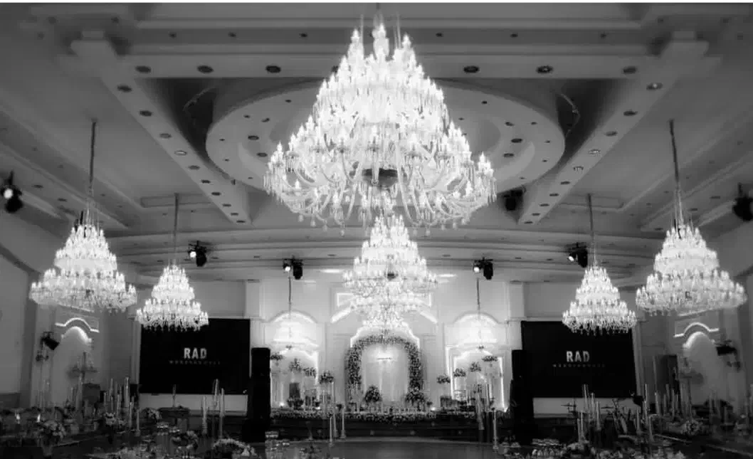 لوستر بزرگ تالاری|لوستر و چراغ آویز|تهران, چیتگر جنوبی|دیوار