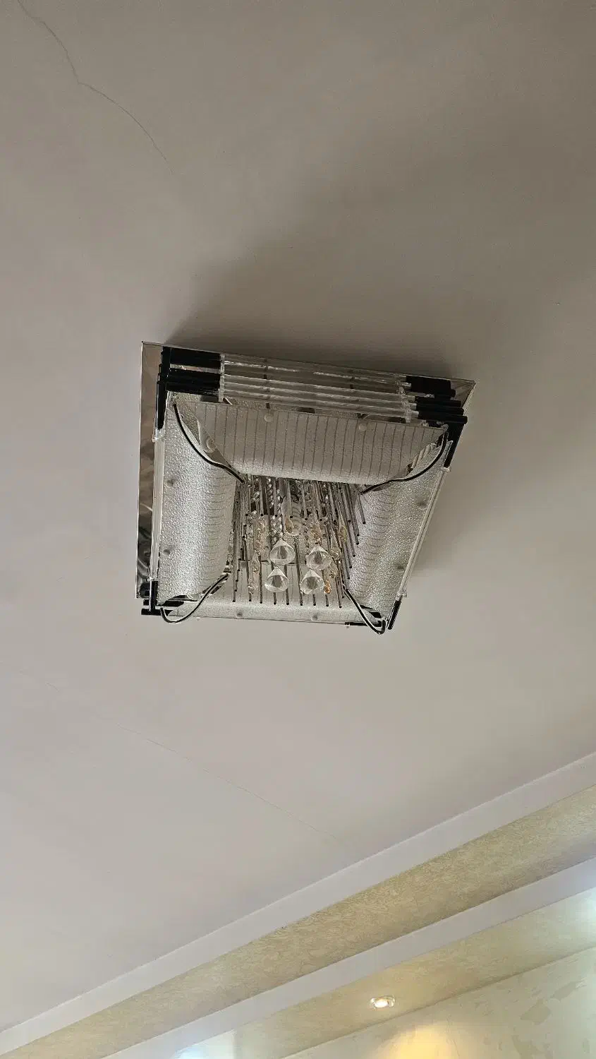 لوستر|لوستر و چراغ آویز|نیشابور, دارایی|دیوار