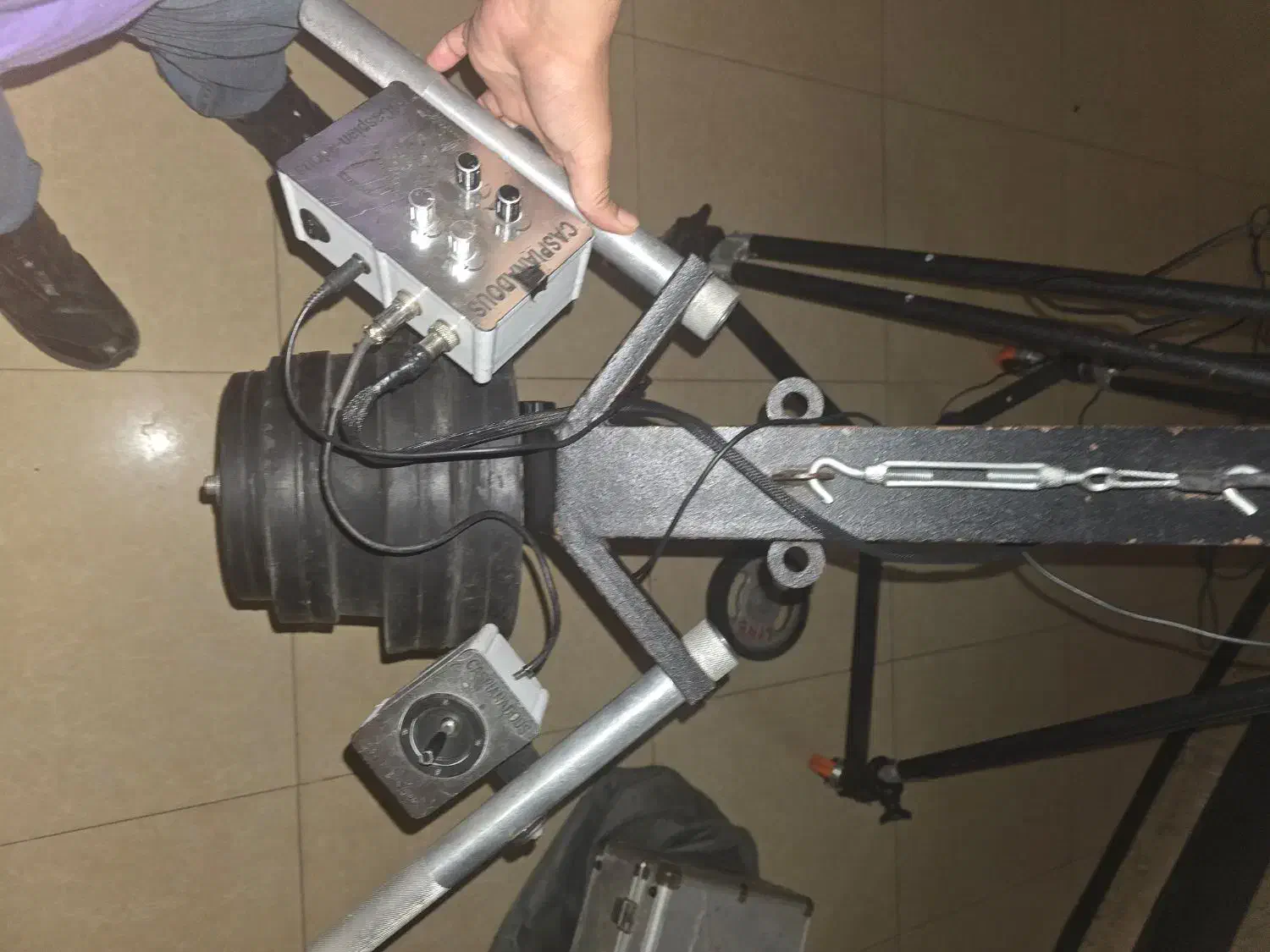 کرین فیلم برداری کاسپین ادوس ۶ متری|دوربین عکاسی و فیلمبرداری|لاهیجان, شیشه گران|دیوار