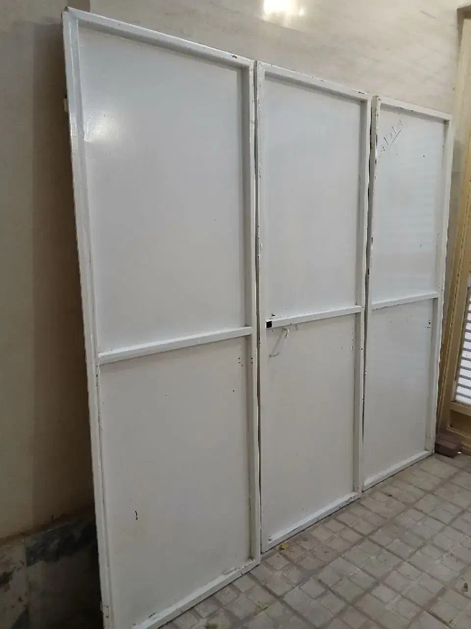 درب سه لنگه حیاط|مصالح و تجهیزات ساختمان|تربتحیدریه, شهرک ولیعصر|دیوار