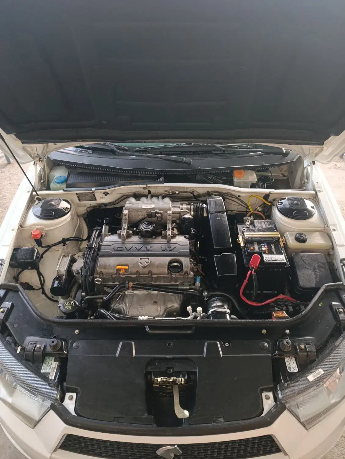 دنا مدل ۹۶ تمیز|خودرو سواری و وانت|شیراز, کاراندیش|دیوار