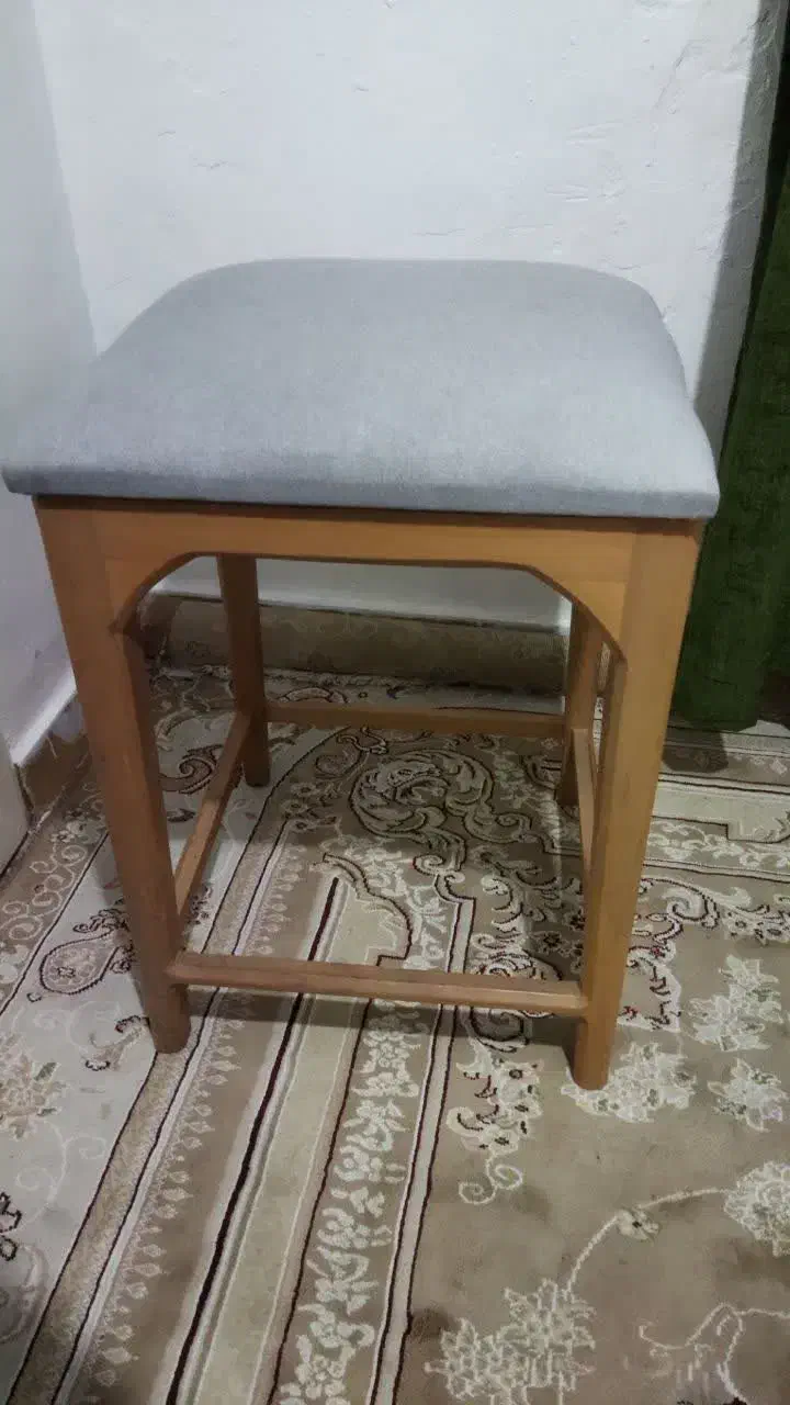 پاف و صندلی|میز و صندلی غذاخوری|اسلام‌شهر, شهرک واوان|دیوار