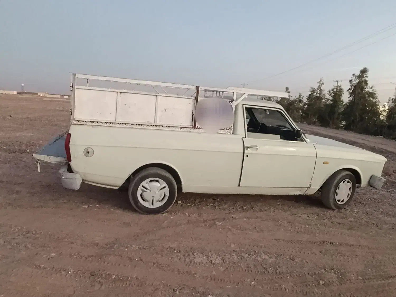 حمل بار و اسباب اثاثیه با وانت اتاق دار|خدمات حمل و نقل|زهک, |دیوار