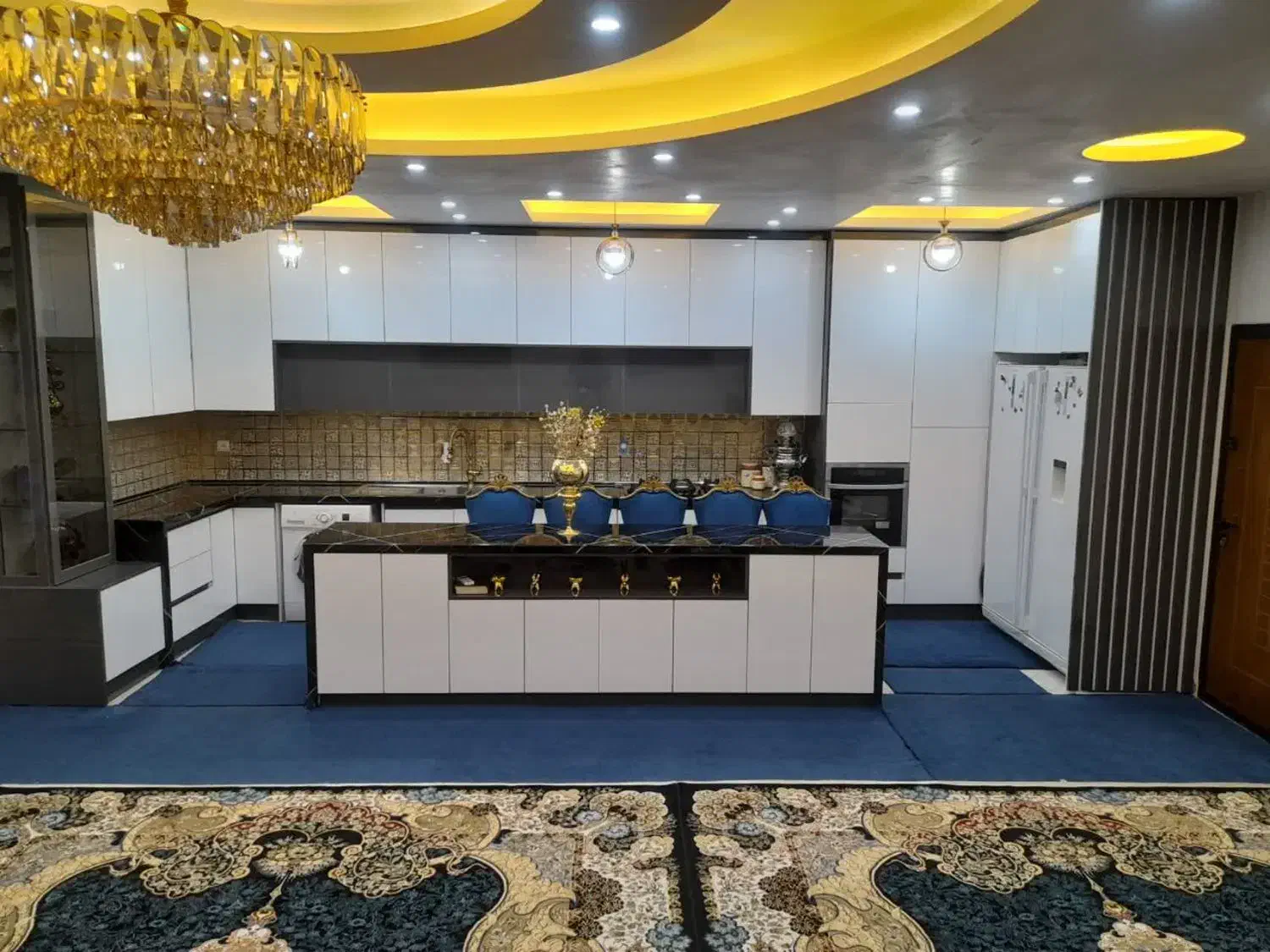 سه واحد نوساز خام ۱۶۰ متر خیابان باهنر|فروش آپارتمان|قرچک, مهدیه|دیوار