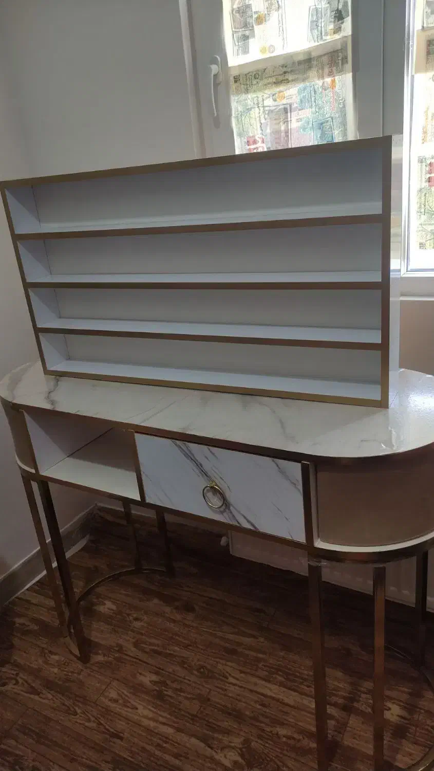 میز ناخن|مبلمان خانگی و میز عسلی|هشتگرد, شهرک فرهنگیان|دیوار