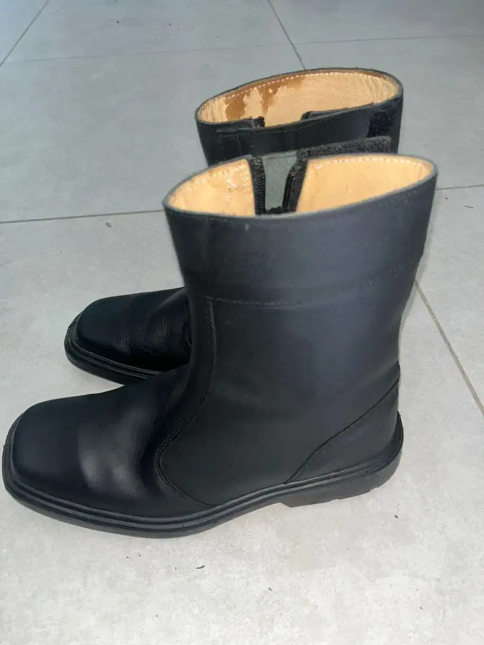 چکمه|کیف، کفش، کمربند|اصفهان, بهارستان (مخابرات)|دیوار