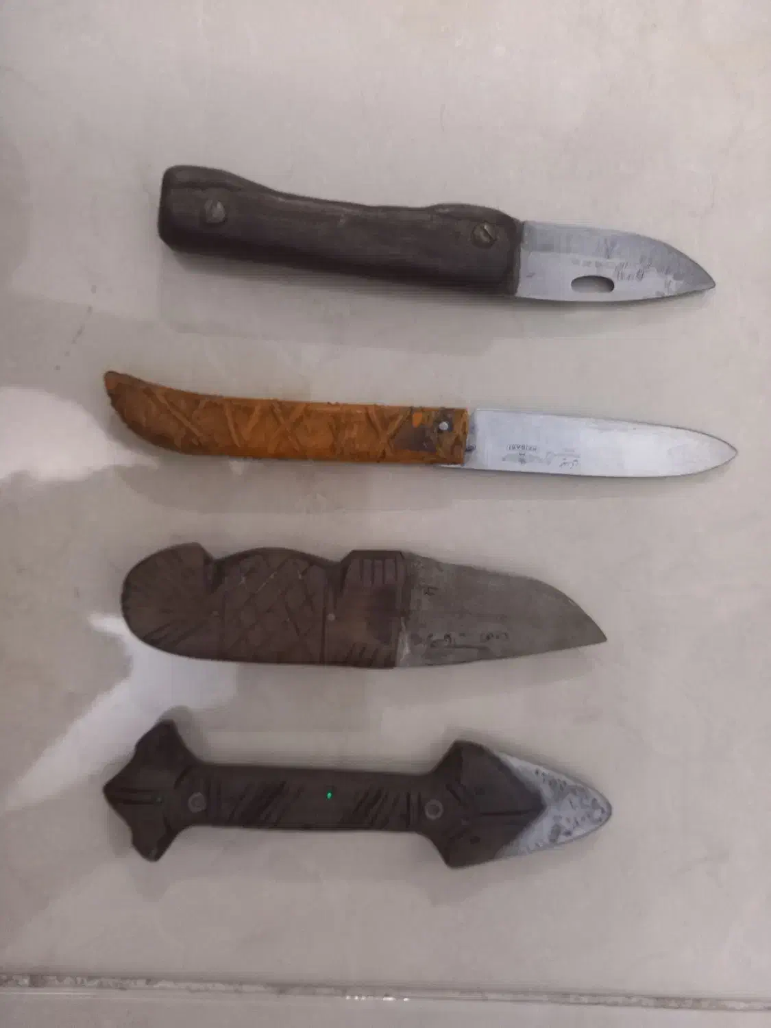 ۴ عدد چاقو زیبا کلکسیونی|کلکسیون اشیاء عتیقه|محمدشهر, همایون ویلا|دیوار