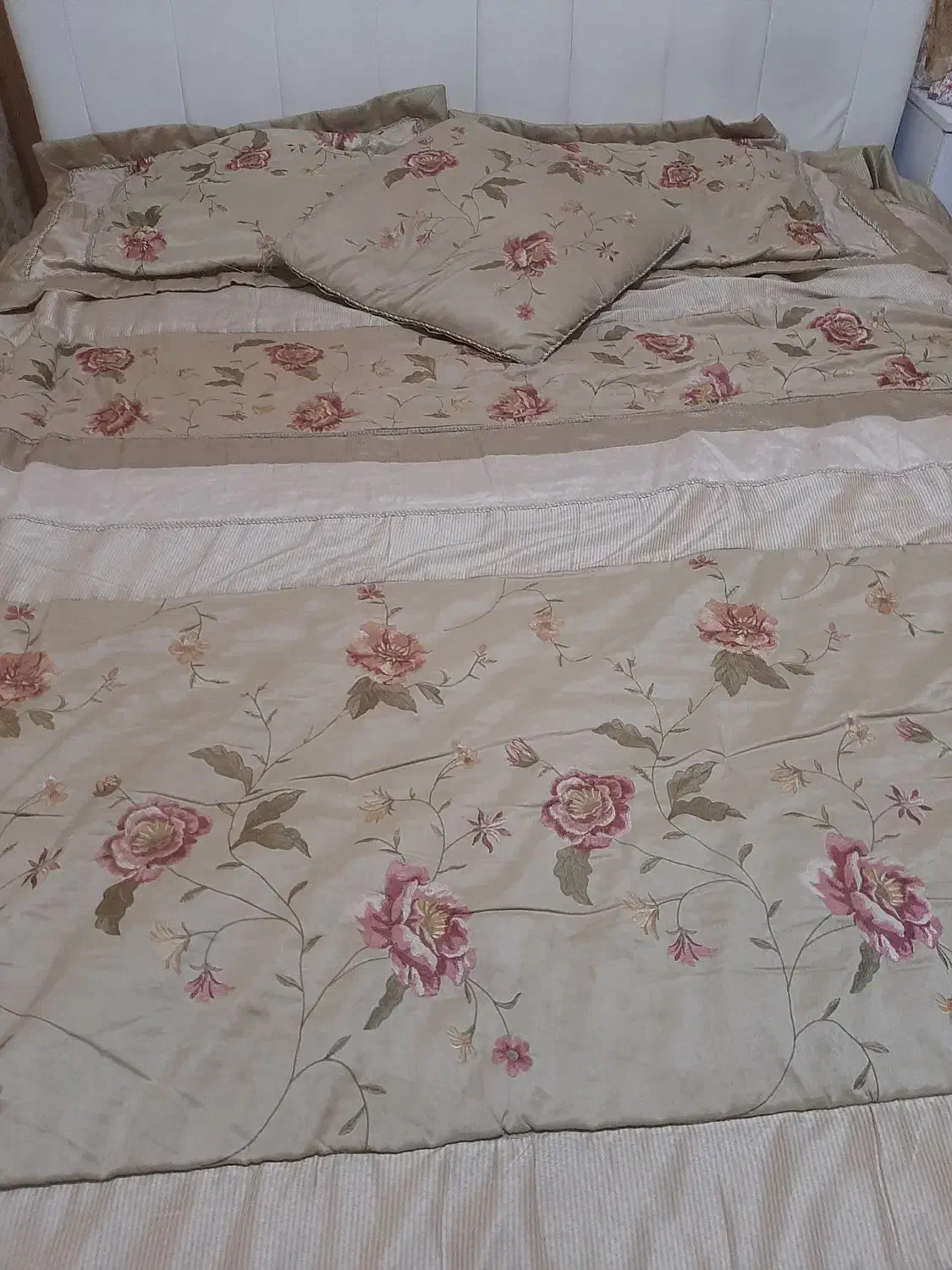 روتختی دو نفره خارجی همراه ۳روبالشی|سرویس روتختی|صومعه‌سرا, |دیوار