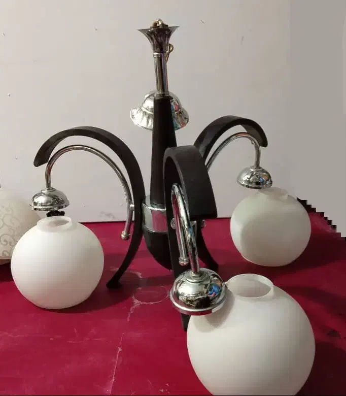 لوستر سه شاخه|لوستر و چراغ آویز|شیراز, شهرک گلستان|دیوار