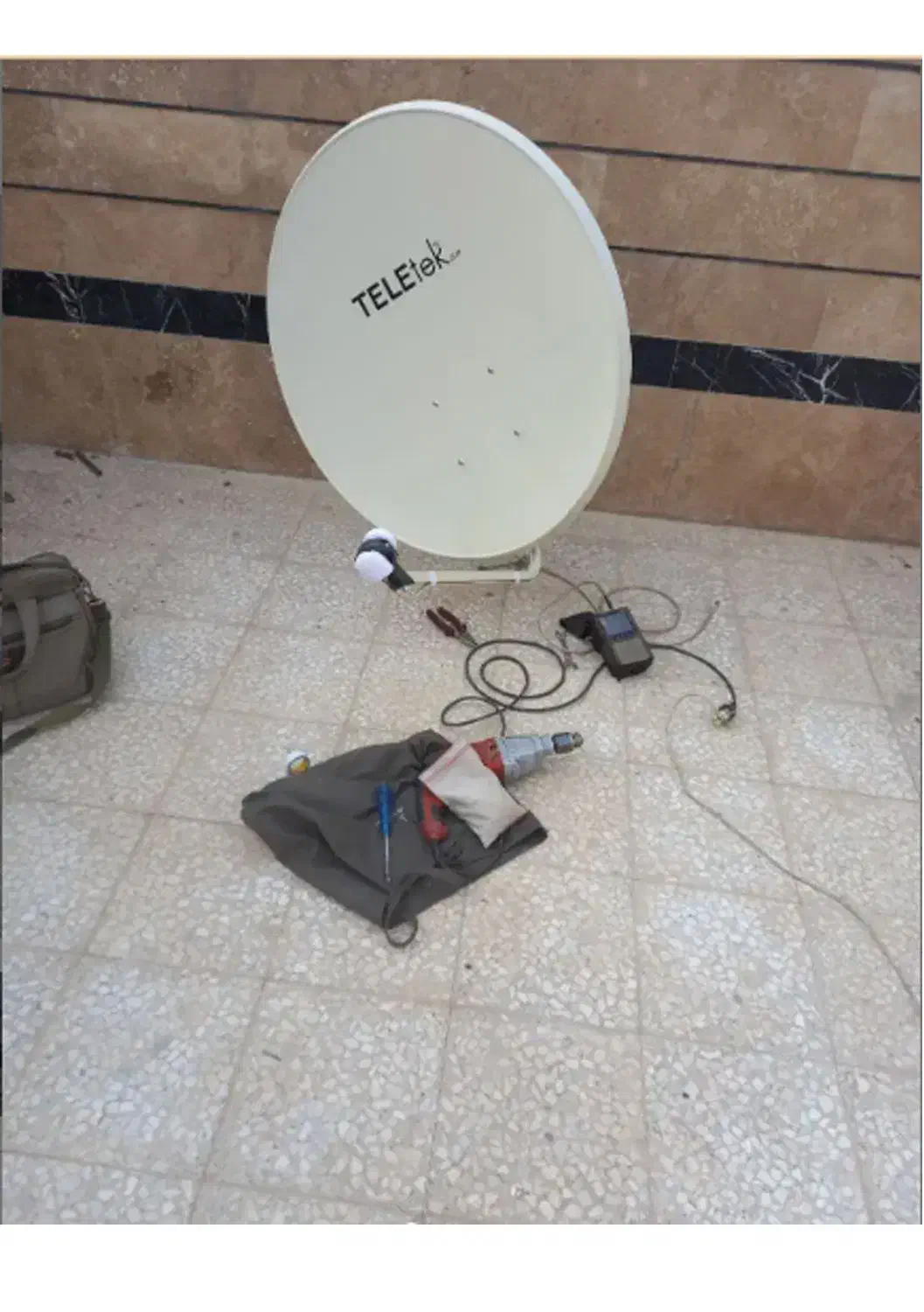 نصب و فروش آنتن گیرنده دیجیتال . نصاب آفست و جکی|صوتی و تصویری|تبریز, |دیوار