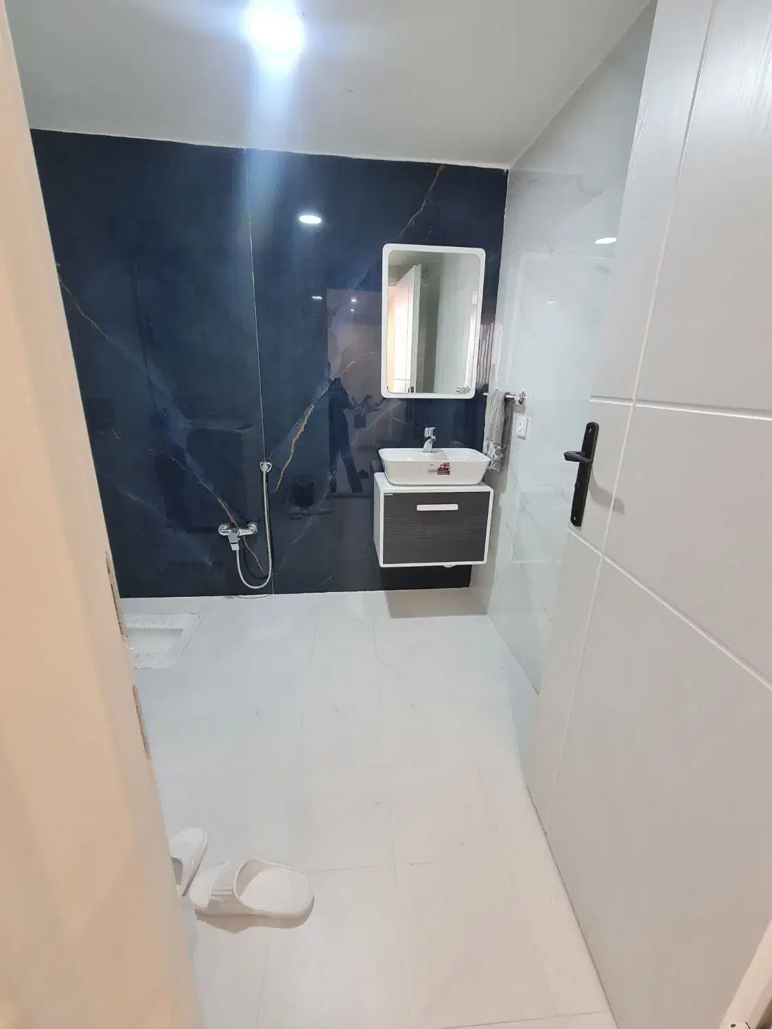 اپارتمان نوساز ،مبله ،پونک ، روزانه ، ماهانه|اجارهٔ کوتاهمدت آپارتمان و سوئیت|تهران, شهرک هما|دیوار