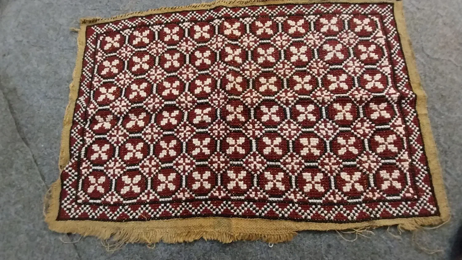 پشتی بلوچی دست دوز|پشتی|زاهدان, |دیوار