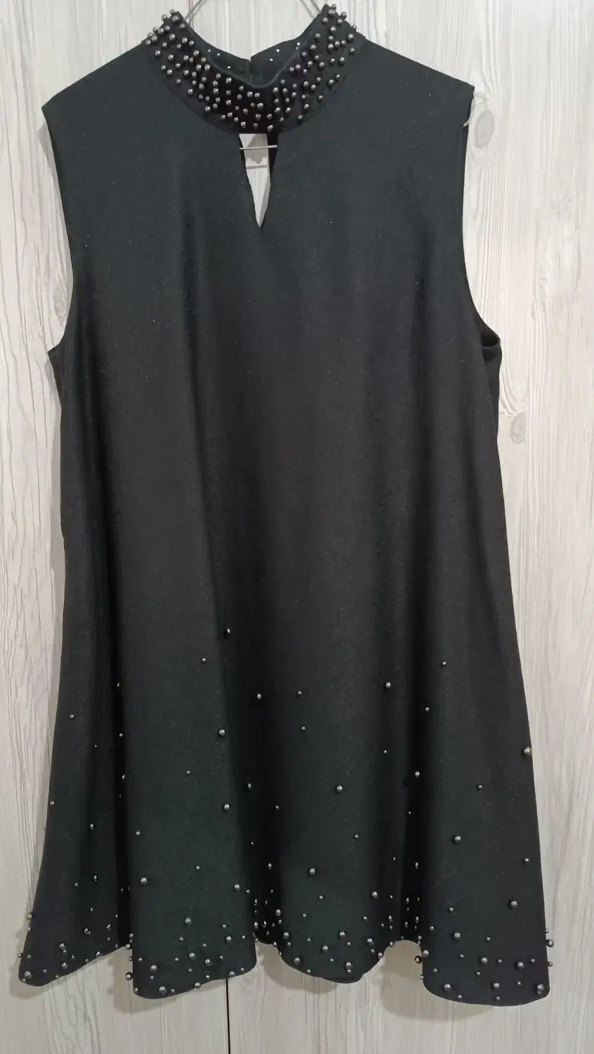 پیراهن مجلسی|لباس|رشت, گلسار|دیوار