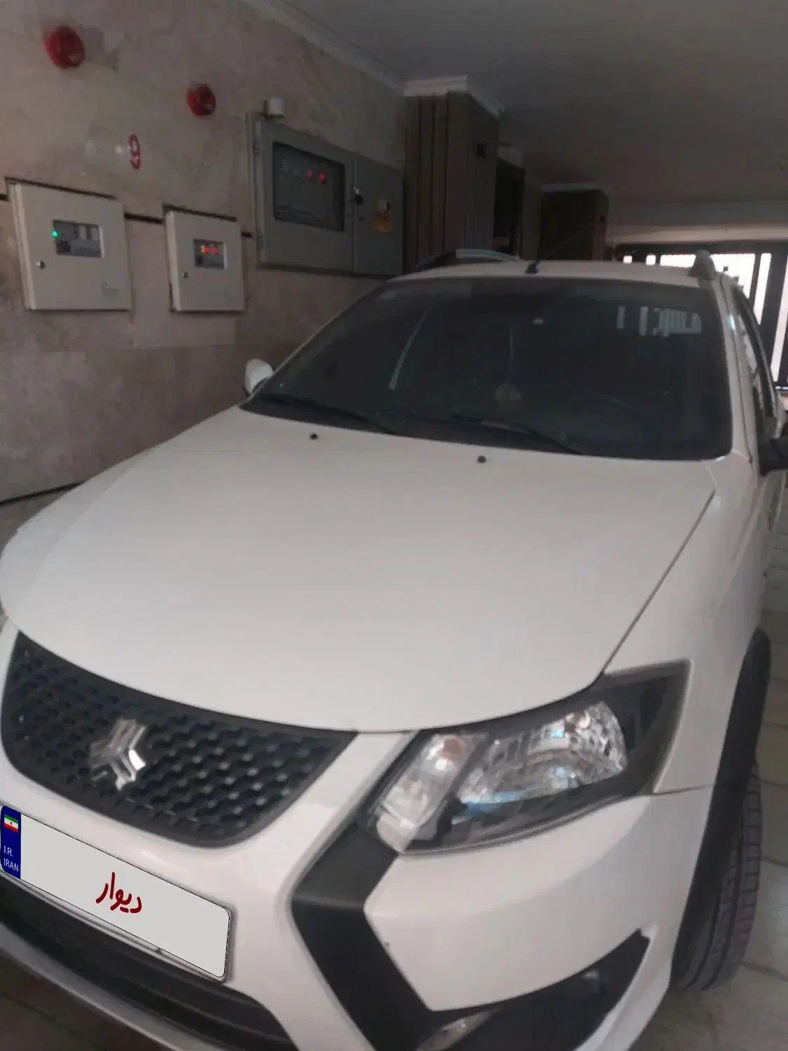 کوئیک ۱۴۰۳ ۸۵ گانه|خودرو سواری و وانت|اصفهان, برازنده|دیوار