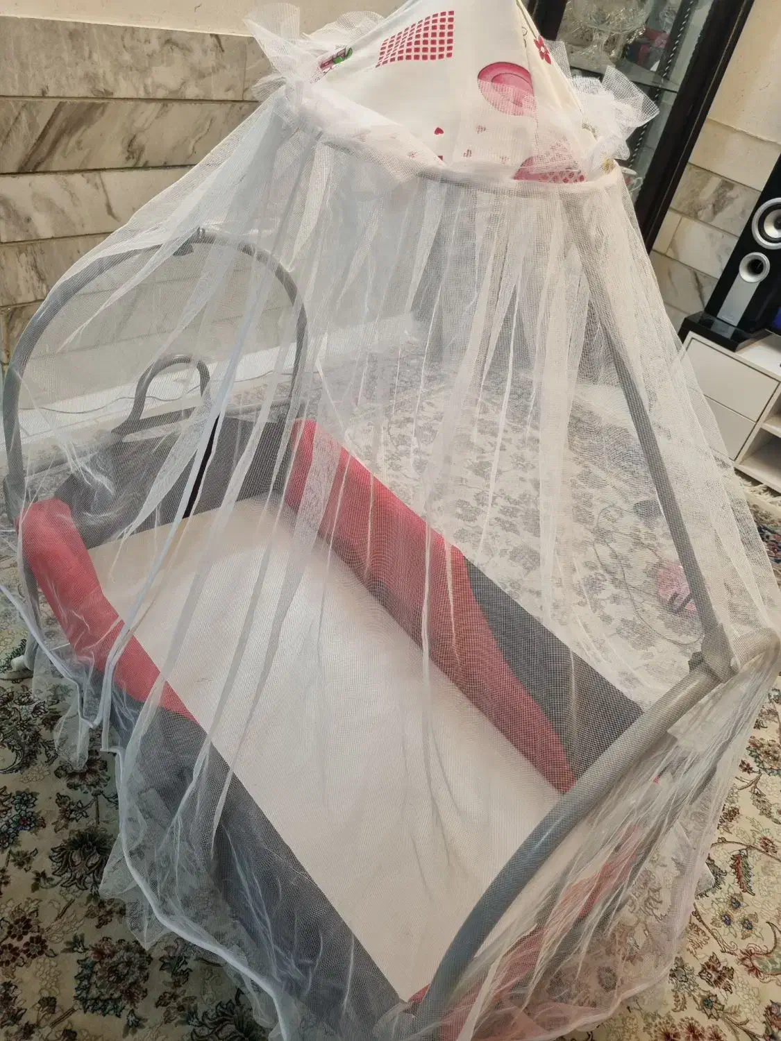 گهواره|تخت و صندلی بچه|گلپایگان, |دیوار