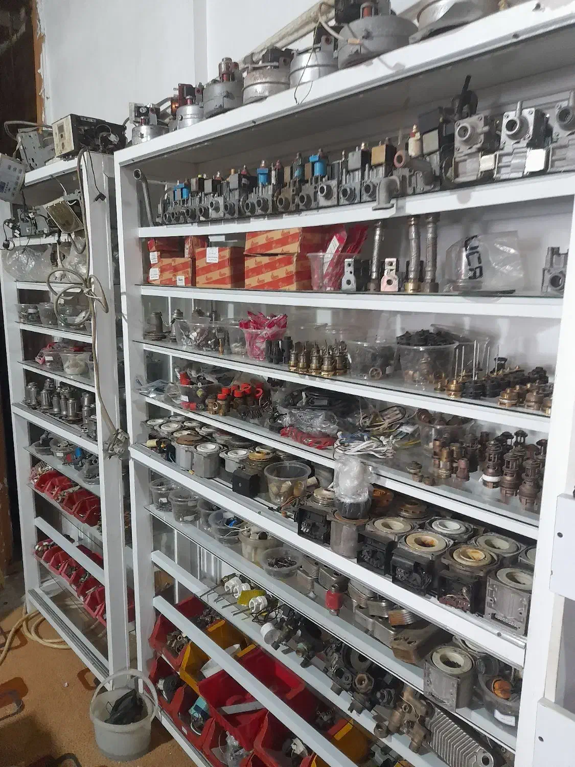 قطعات دست دو واستوک پکیج|آبگرمکن، پکیج، شوفاژ|رشت, شهرک قدس|دیوار