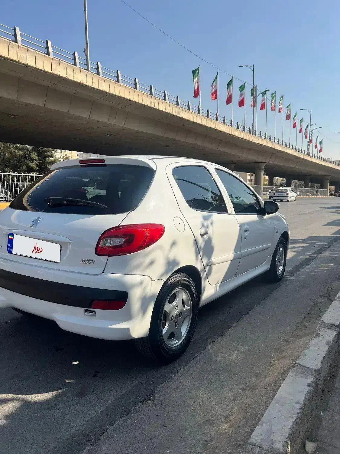 پژو ۲۰۷ اتومات|خودرو سواری و وانت|شیراز, فرهنگ شهر|دیوار